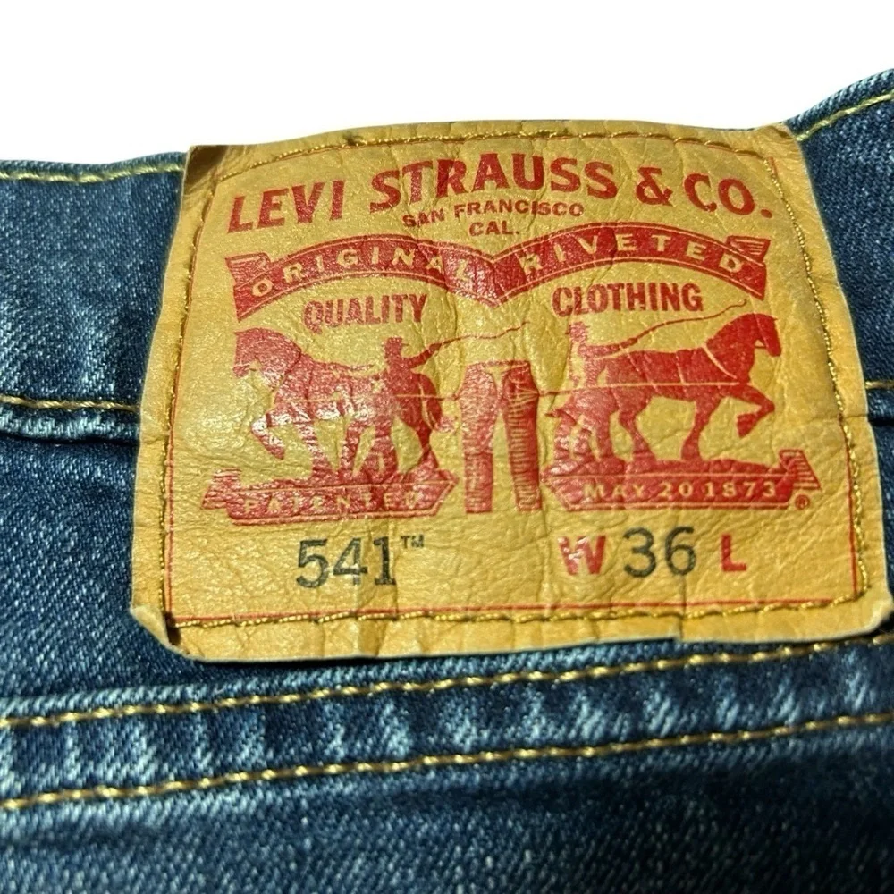 Levi’s 541 Men’s Athletic Fit Jean Denim Shorts Size 36 Blue